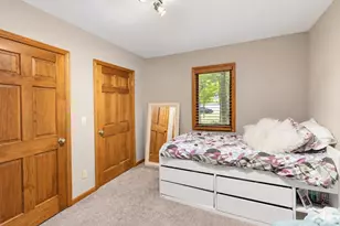 11920 W Whitaker Ave, Greenfield, WI 53228 - Photo 33
