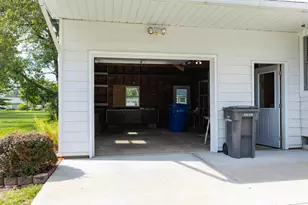 1502 River Dr, Watertown, WI 53094 - Photo 29
