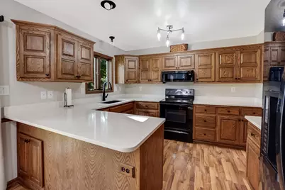 161  Caldwell St, Pewaukee, WI 53072 - Photo 15
