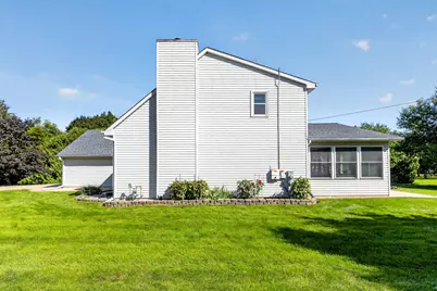 2733  4 1/2 Mile Rd, Racine, WI 53402 - Photo 33