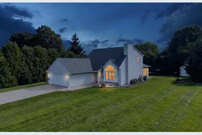2733  4 1/2 Mile Rd, Racine, WI 53402 - Photo 39