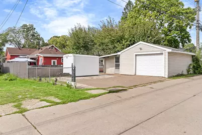 1322  Charles St, La Crosse, WI 54603 - Photo 29