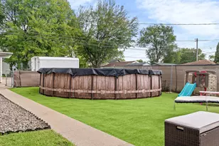 1322 Charles St, La Crosse, WI 54603 - Photo 3