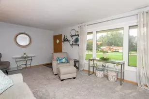 18550 Brookridge Dr, Brookfield, WI 53045 - Photo 5