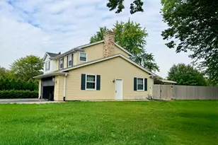 N104W16800 Thornapple Row, Germantown, WI 53022 - Photo 3