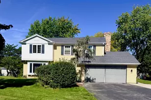 N104W16800 Thornapple Row, Germantown, WI 53022 - Photo 1