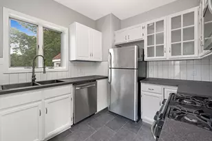 4631 N Oakland Ave, Whitefish Bay, WI 53211 - Photo 9