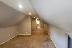 2880 N 52nd St, Milwaukee, WI 53210 - Photo 11