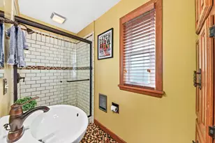 7441 Lincoln Pl, Wauwatosa, WI 53213 - Photo 17
