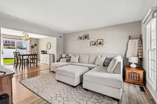 1147 Dresser Ave, Waukesha, WI 53188 - Photo 7