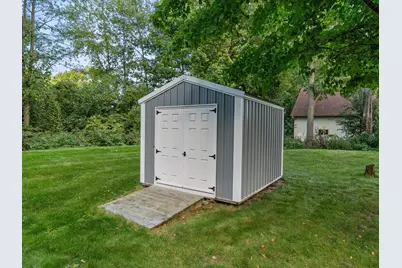 3318  Cimarron Ct, Manitowoc, WI 54220 - Photo 31