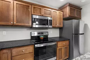 3318 Cimarron Ct, Manitowoc, WI 54220 - Photo 13