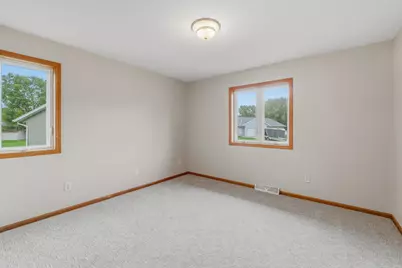 406  Keno Cir, Horicon, WI 53032 - Photo 11