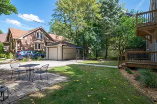 1946 Ludington Ave, Wauwatosa, WI 53226 - Photo 27