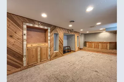 2222 S 78th St, West Allis, WI 53219 - Photo 25