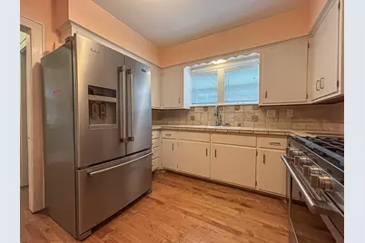 2222 S 78th St, West Allis, WI 53219 - Photo 15