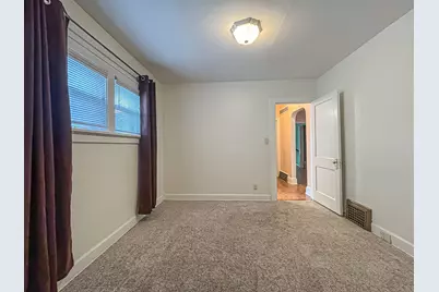 2222 S 78th St, West Allis, WI 53219 - Photo 17