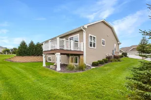731 Keystone Dr, Waukesha, WI 53189 - Photo 27