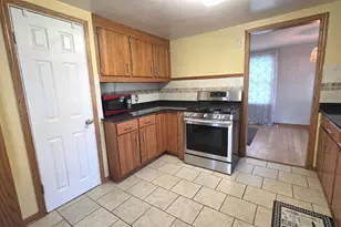 524 S 4th St, Delavan, WI 53115 - Photo 7