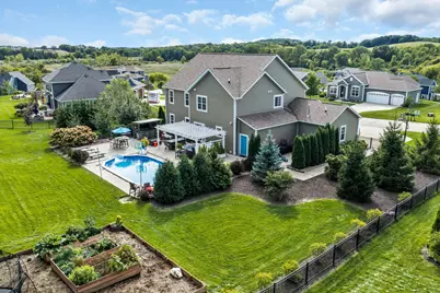 W275N342  Arrowhead Trl, Pewaukee, WI 53188 - Photo 71