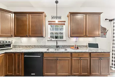 W275N342  Arrowhead Trl, Pewaukee, WI 53188 - Photo 31