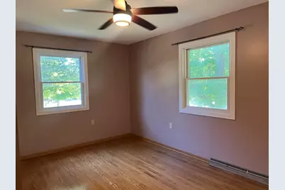 725 S Silverbrook Dr, West Bend, WI 53095 - Photo 19