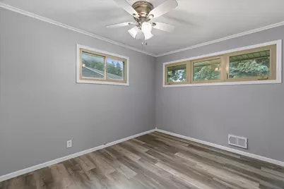 6536 W Burdick Ave, Milwaukee, WI 53219 - Photo 13