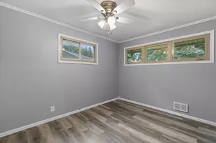 6536 W Burdick Ave, Milwaukee, WI 53219 - Photo 13