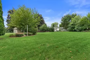 6536 W Burdick Ave, Milwaukee, WI 53219 - Photo 29