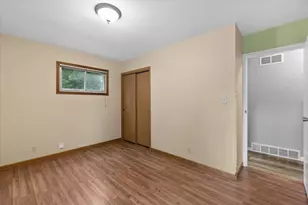 6536 W Burdick Ave, Milwaukee, WI 53219 - Photo 17