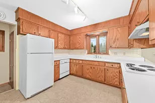 18175 Redvere Dr, Brookfield, WI 53045 - Photo 13