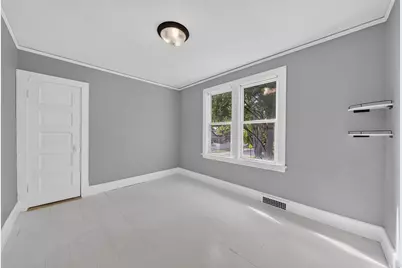 2127 S 9th St, Sheboygan, WI 53081 - Photo 21