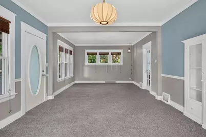 2127 S 9th St, Sheboygan, WI 53081 - Photo 13