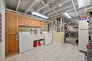 837 S 17th St, Milwaukee, WI 53204 - Photo 25