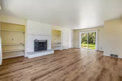 11145 N Riverland Ct, Mequon, WI 53092 - Photo 11