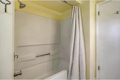 11145 N Riverland Ct, Mequon, WI 53092 - Photo 23