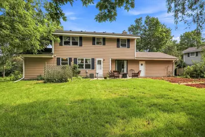 11145 N Riverland Ct, Mequon, WI 53092 - Photo 33