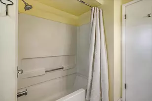 11145 N Riverland Ct, Mequon, WI 53092 - Photo 23
