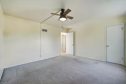 11145 N Riverland Ct, Mequon, WI 53092 - Photo 27