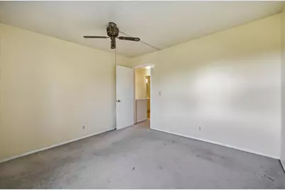 11145 N Riverland Ct, Mequon, WI 53092 - Photo 25