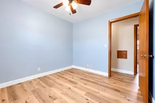 8401 S 36th St, Franklin, WI 53132 - Photo 17