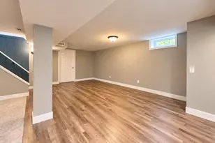 8401 S 36th St, Franklin, WI 53132 - Photo 31