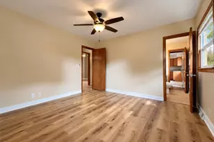 8401 S 36th St, Franklin, WI 53132 - Photo 25