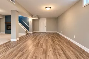 8401 S 36th St, Franklin, WI 53132 - Photo 29