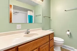 8401 S 36th St, Franklin, WI 53132 - Photo 13