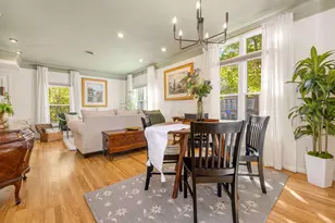 2562 N Farwell Ave, Milwaukee, WI 53211 - Photo 9