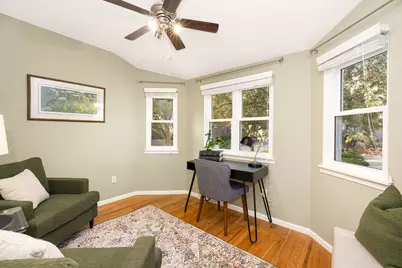 2562 N Farwell Ave, Milwaukee, WI 53211 - Photo 11