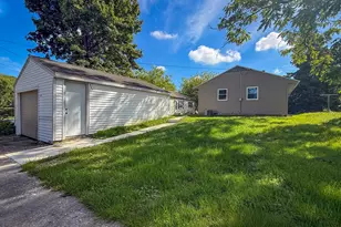 8208 W Keefe Ave, Milwaukee, WI 53222 - Photo 3
