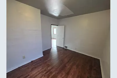 2856 N Holton St, Milwaukee, WI 53212 - Photo 15