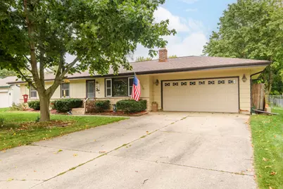 304  Park Ave, Eagle, WI 53119 - Photo 1